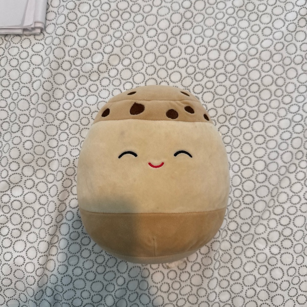 8β Squishmallows Brown and Cream Bubble Tea Plush Pillow